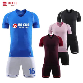 Noul Sezon de Fotbal Bărbați Jersey Seturi Personalizate Fierbinte Vinde iute Uscat Culoare Solidă 2 Bucata Maneci Scurte de Fotbal Uniforma Costum pentru Om